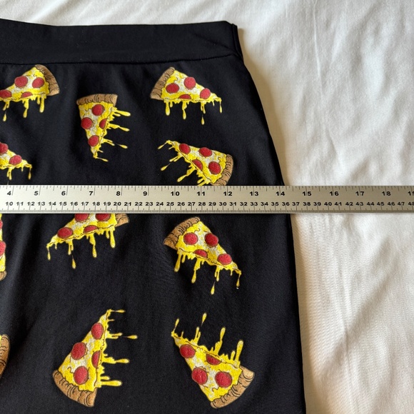 Clumsy Cat Women's Novelty Pizza Slice Print Pull On Mini Skirt Black Small - Picture 5 of 9